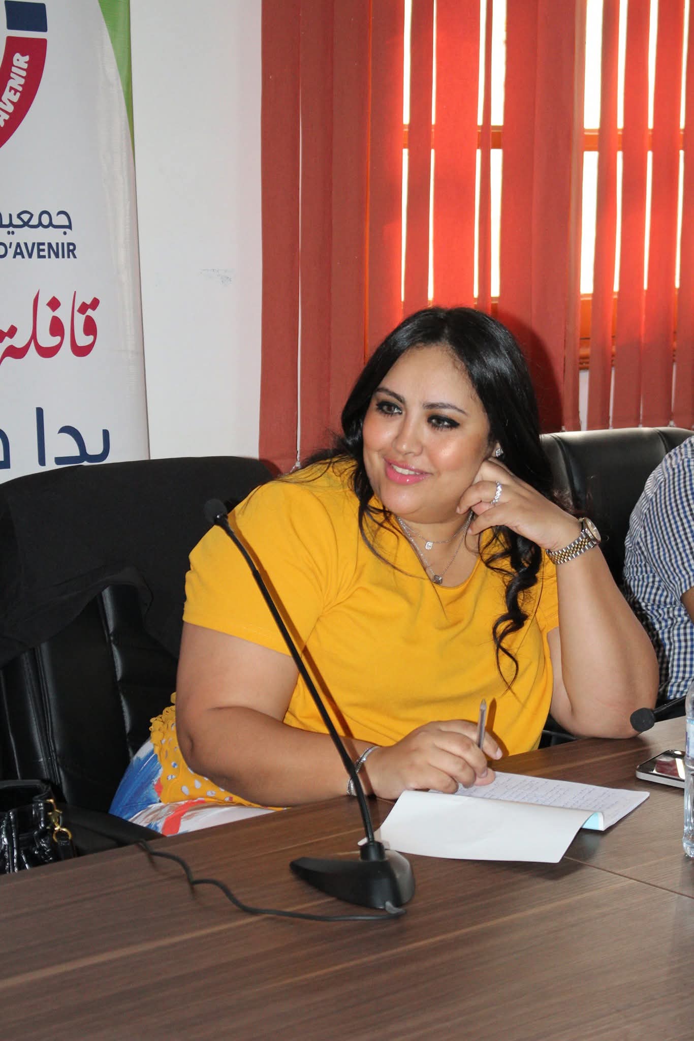 يسرا العرجوني تمثّل المجتمع المدني في لقاء تشاوري نظمته الوزارة المكلفة بالعلاقات مع البرلمان بالرباط