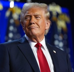 19 دولة تحت المجهر: واشنطن تطلق أضخم عملية تجميد للهجرة منذ سنوات