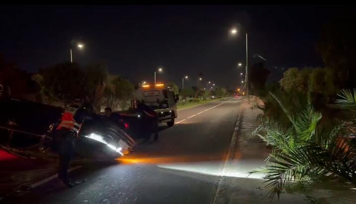 مراكش.. انقلاب سيارة نفعية على متنها فتيات قرب ولاية الأمن في ساعة متأخرة من الليل